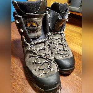 La Sportiva general mountaineering boot